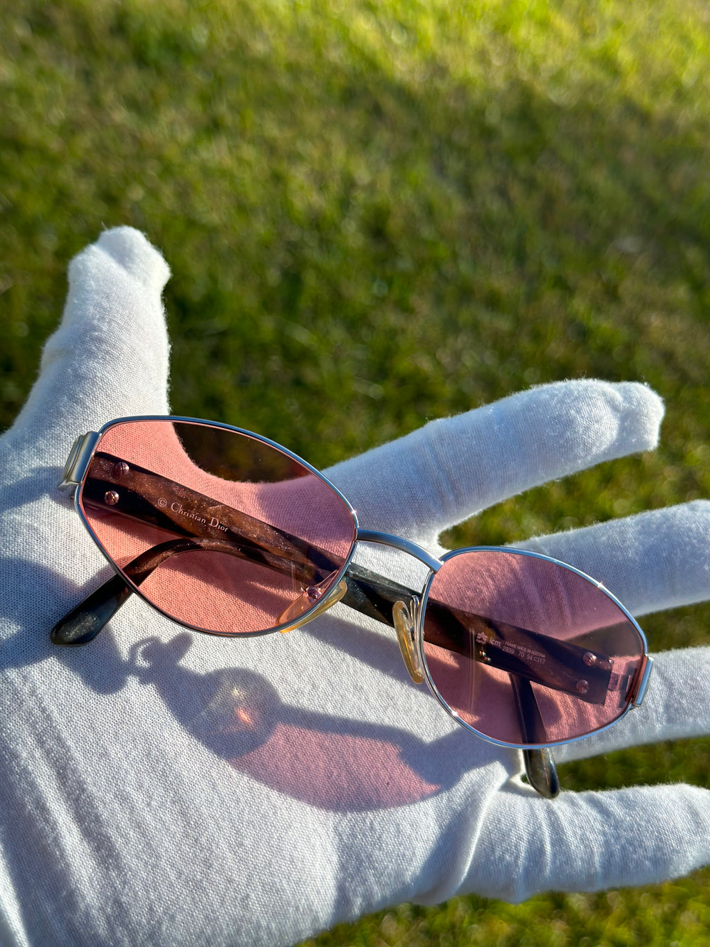 Christian Dior (light rose lenses)